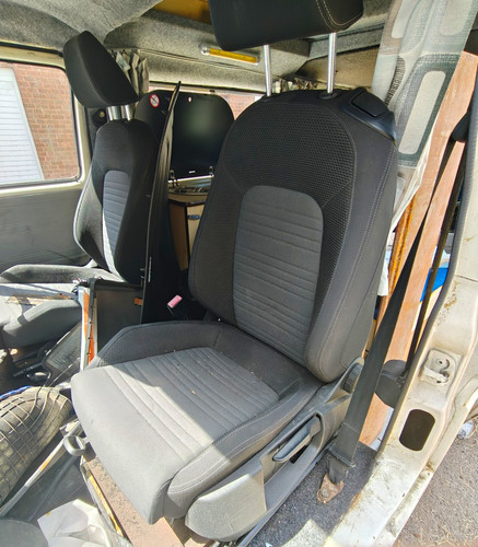 T25 front seats - front,